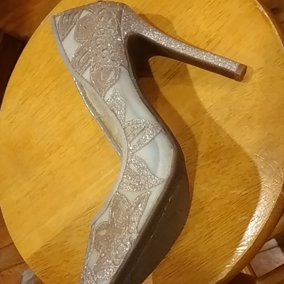 New Classy Shoes! - Picture 8 of 8